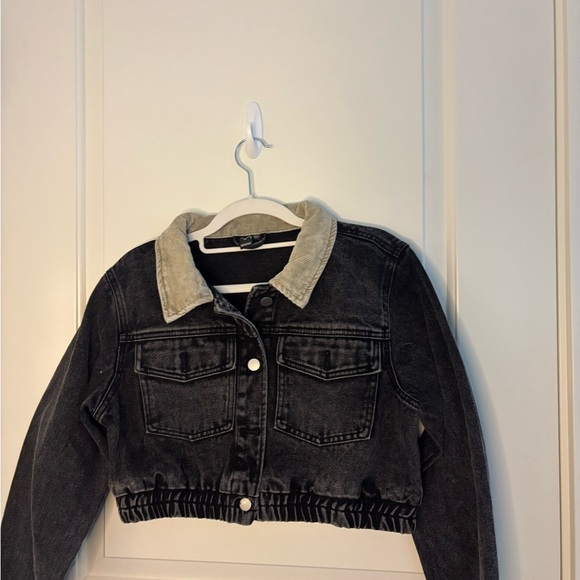 Windsor Black Denim Jacket with Cream Collar - Picture 3 of 7